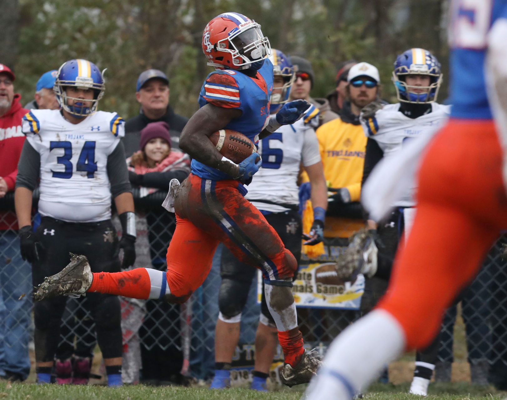 Maroa Forsyth vs St Teresa football 16 11.17.18.jpg
